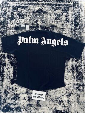Palm Angels Oversized Back Gothic Logo T-shirt 100% Authentic NWT Medium